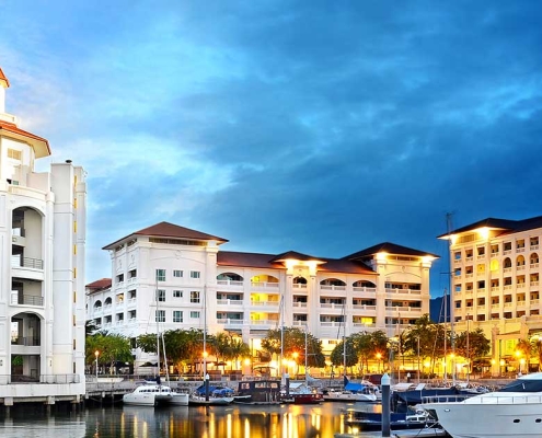 Straits Quay Marina
